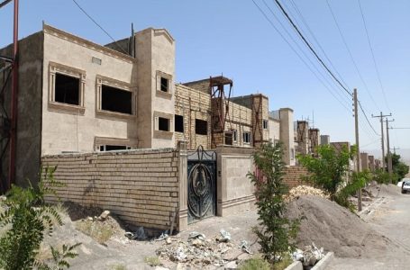 ساخت خانه‌های حیاط دار در طرح نهضت ملی مسکن اقدام خوبی است